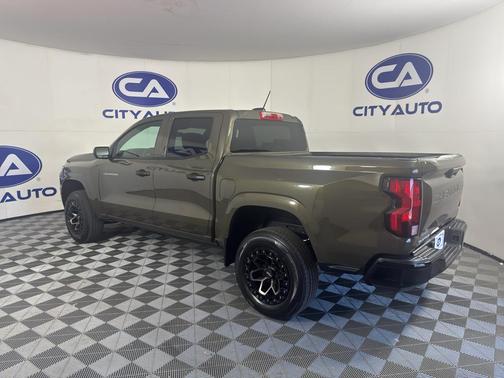 Harvest Bronze Metallic 2024 Chevrolet Colorado WT
