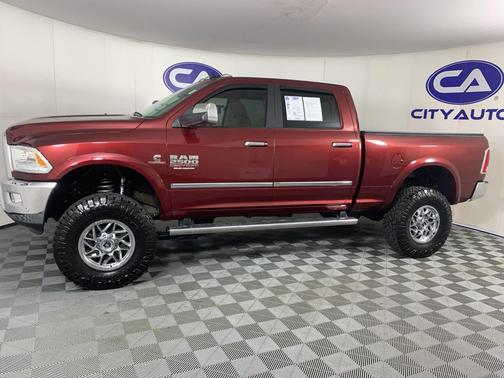 Delmonico Red Pearlcoat 2018 RAM 2500 Laramie Crew Cab 4x4 6'4' Box