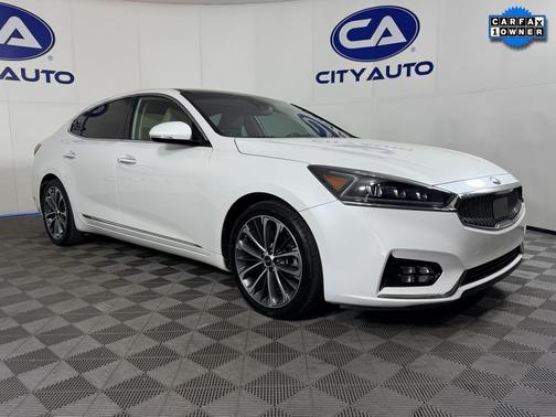 2019 Kia Cadenza Technology