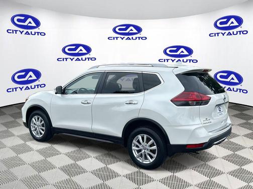 2018 Nissan Rogue SV