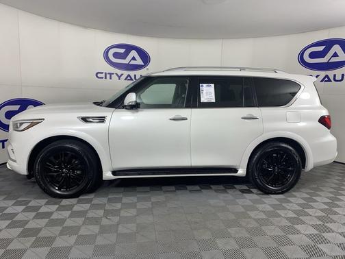 2024 INFINITI QX80 Luxe