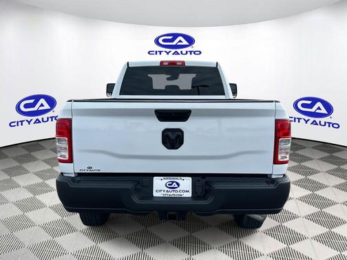 2023 RAM 2500 Tradesman Crew Cab 4x2 8' Box