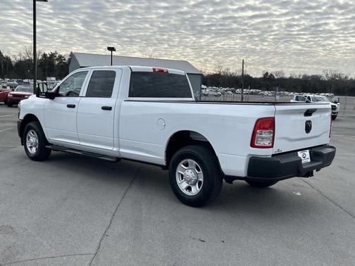 2023 RAM 2500 Tradesman Crew Cab 4x2 8' Box