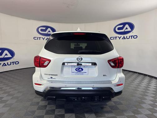 Pearl White 2017 Nissan Pathfinder SL