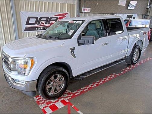 Oxford White 2021 Ford F-150 XLT