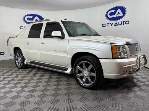2003 Cadillac Escalade EXT Base