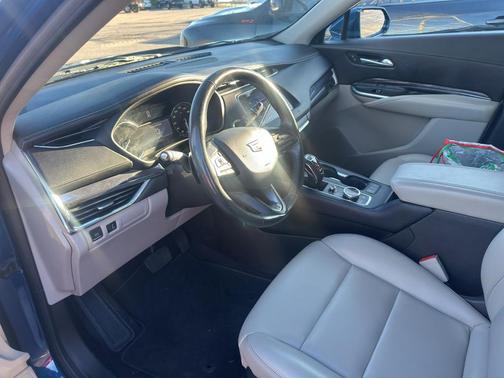 2019 Cadillac XT4 Luxury