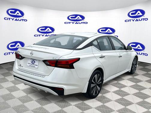 2021 Nissan Altima 2.5 SV