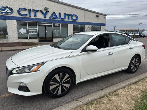 2021 Nissan Altima 2.5 SV