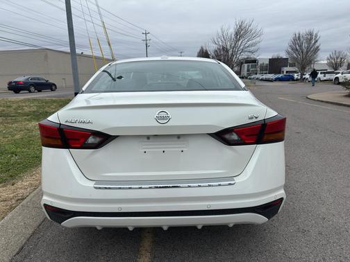 2021 Nissan Altima 2.5 SV