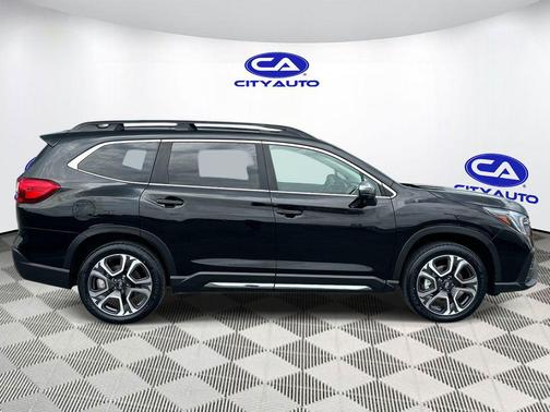 Crystal Black Silica 2023 Subaru Ascent Limited 7-Passenger