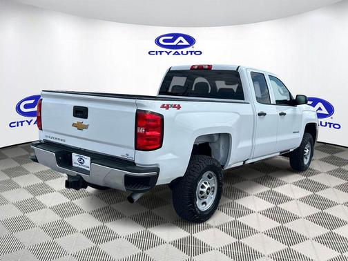 Summit White 2018 Chevrolet Silverado 2500 WT