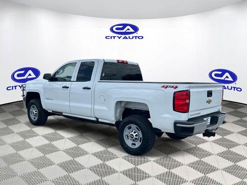 Summit White 2018 Chevrolet Silverado 2500 WT
