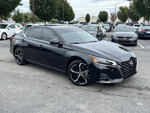 2024 Nissan Altima SR FWD