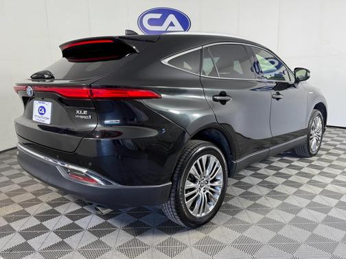 2021 Toyota Venza XLE