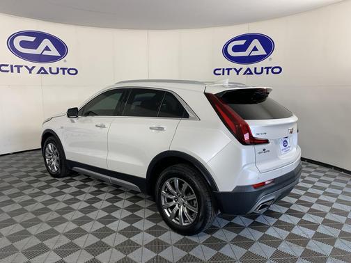 Crystal White Tricoat 2021 Cadillac XT4 Premium Luxury