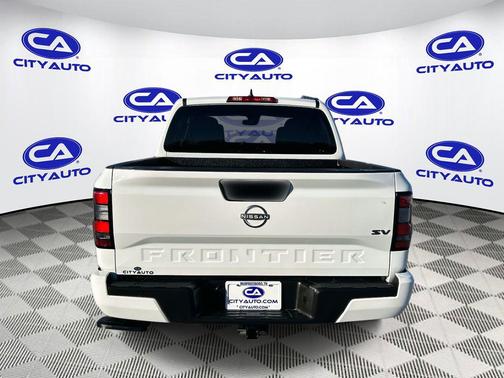 2023 Nissan Frontier SV