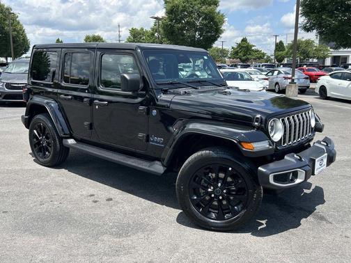 Black Clearcoat 2025 Jeep Wrangler 4xe Sahara