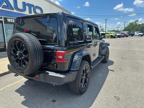 Black Clearcoat 2025 Jeep Wrangler 4xe Sahara