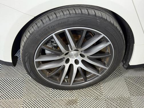 2017 Maserati Ghibli Base