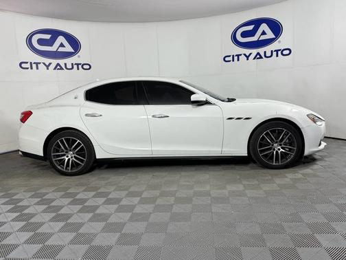 2017 Maserati Ghibli Base