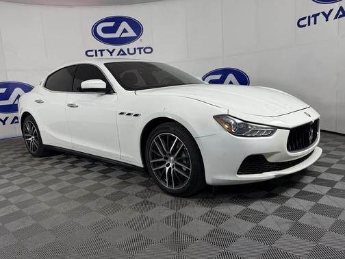 2017 Maserati Ghibli Base