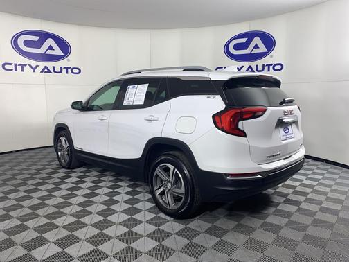 2020 GMC Terrain SLT