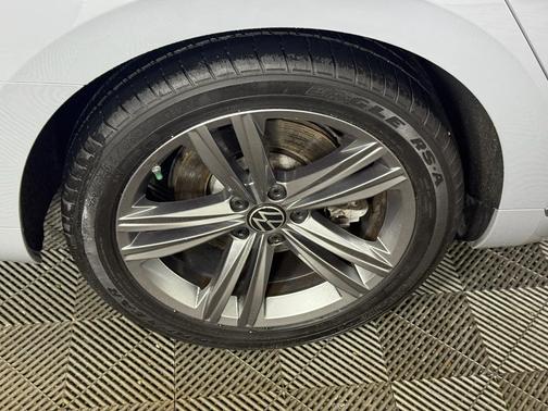 2023 Volkswagen Arteon 2.0T SE