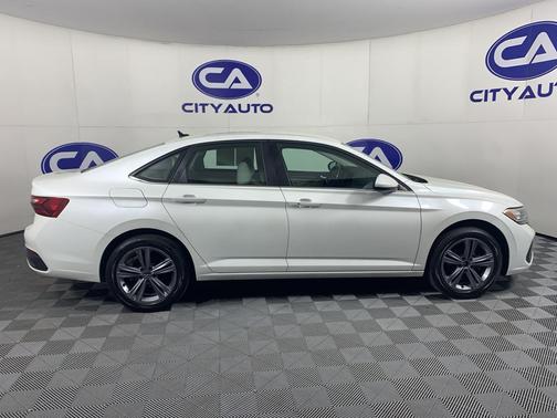 2023 Volkswagen Jetta 1.5T SE