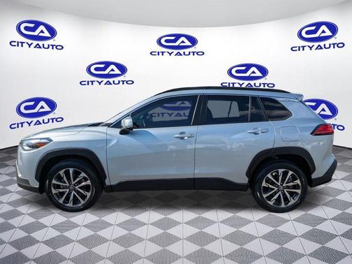 2022 Toyota Corolla Cross XLE