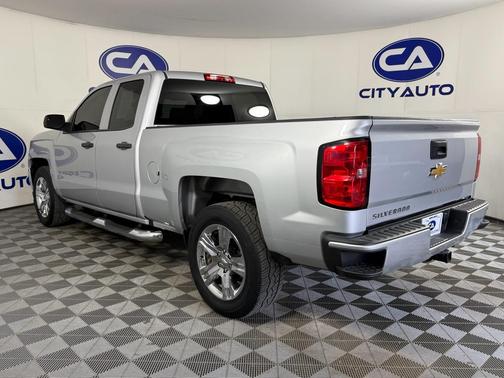 2018 Chevrolet Silverado 1500 Custom