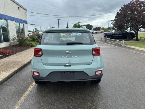 Mirage Green 2025 Hyundai VENUE SEL