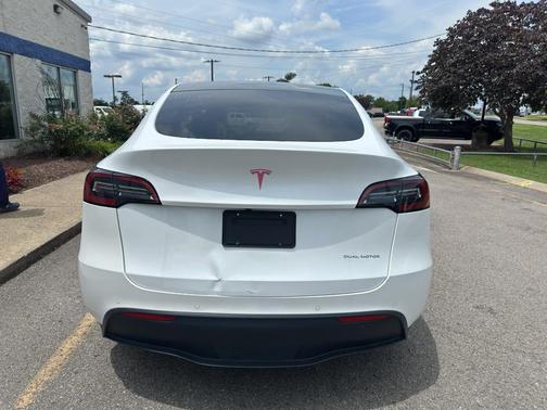 Pearl White Multi-Coat 2021 Tesla Model Y Long Range Dual Motor All-Wheel Drive