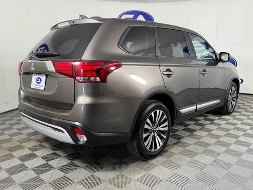 2020 Mitsubishi Outlander ES
