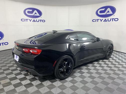 Mosaic Black Metallic 2019 Chevrolet Camaro 1LT