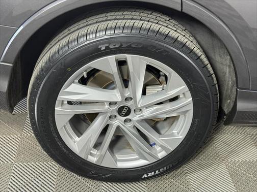 2022 Audi Q7 55 Premium Plus