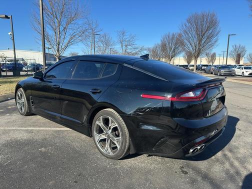 2021 Kia Stinger GT-Line