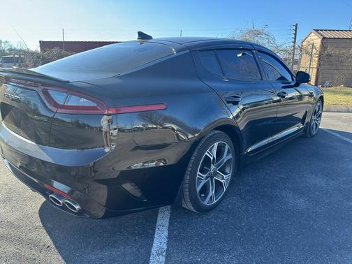 2021 Kia Stinger GT-Line