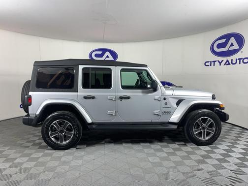 2023 Jeep Wrangler 4-Door Sahara 4x4