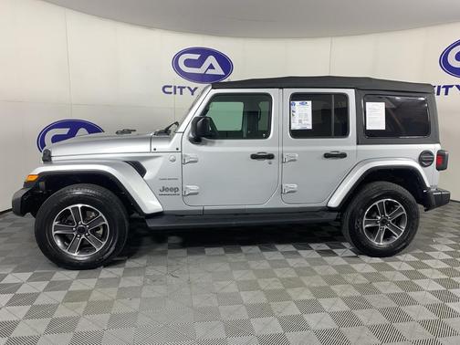 2023 Jeep Wrangler 4-Door Sahara 4x4