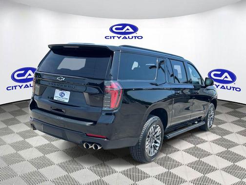 Black 2025 Chevrolet Suburban 4WD Z71