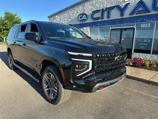 Black 2025 Chevrolet Suburban 4WD Z71