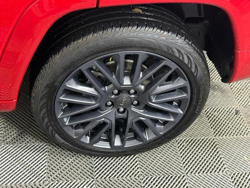 2023 Jeep Compass (RED) Edition