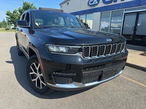 Diamond Black Crystal Pearlcoat 2023 Jeep Grand Cherokee L Limited