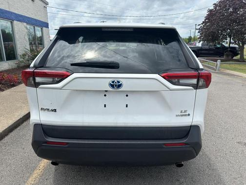 Super White 2021 Toyota RAV4 Hybrid LE
