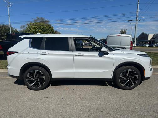 2024 Mitsubishi Outlander SE 2.5 2WD