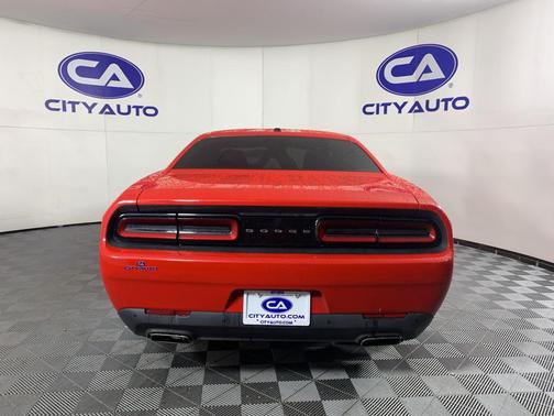 2015 Dodge Challenger SXT