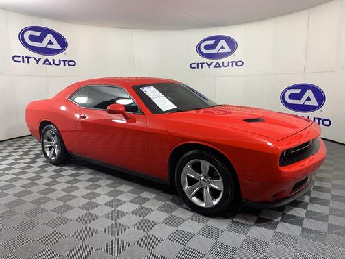2015 Dodge Challenger SXT