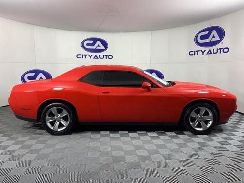 2015 Dodge Challenger SXT