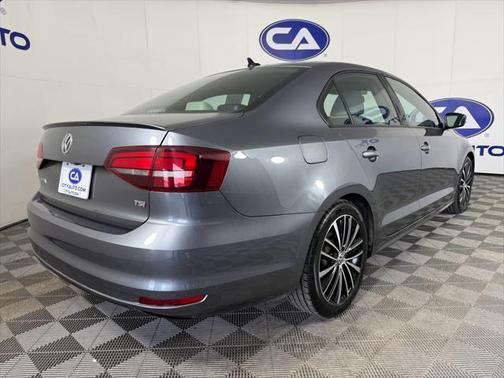 2016 Volkswagen Jetta 1.8T Sport